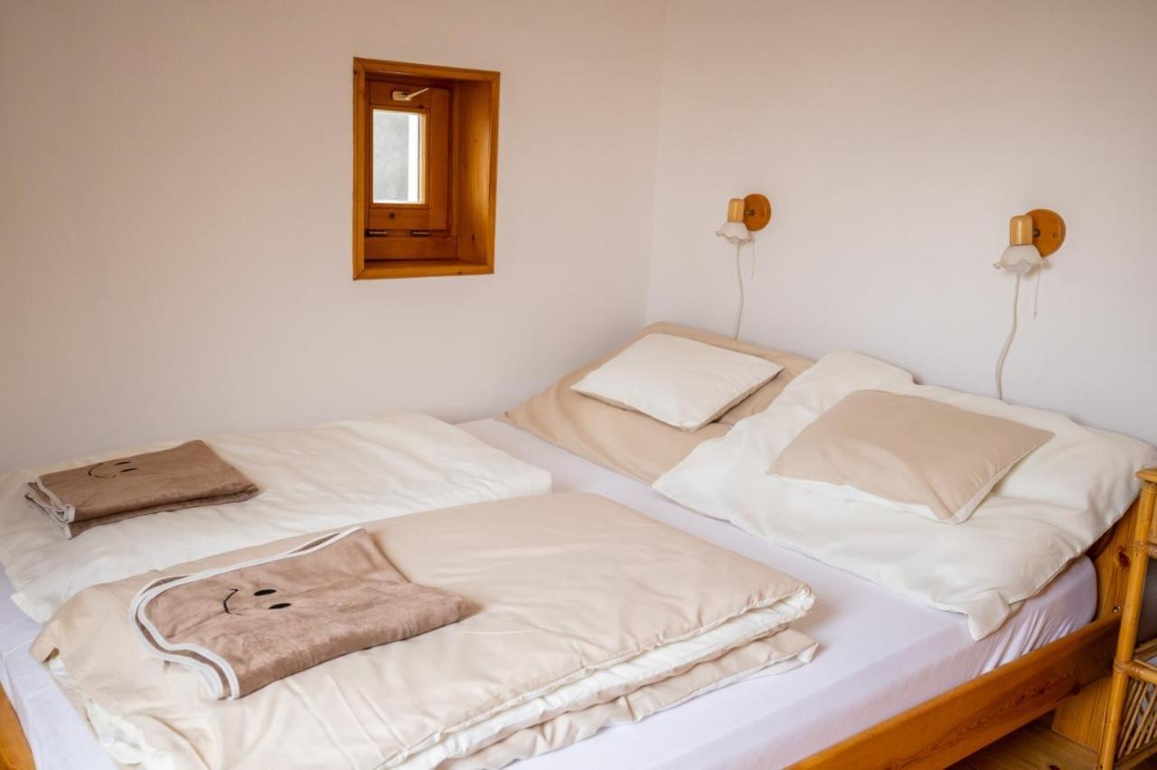 Bed and Breakfast NOBLE'S Panzió és Étterem Nemesnép Exterior foto